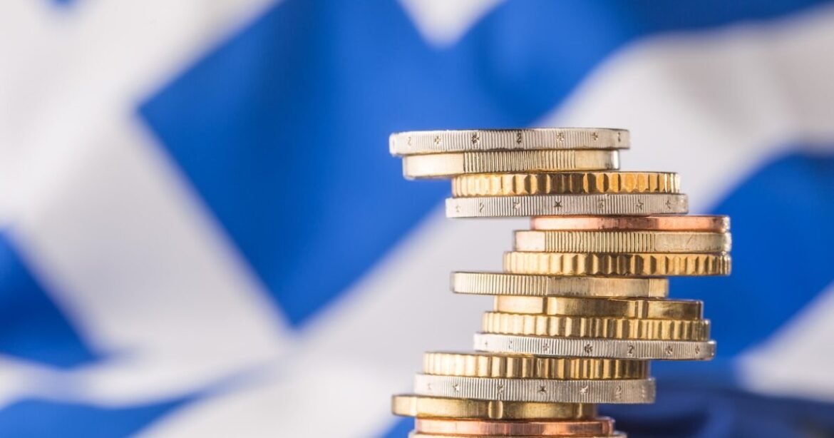 «Βόμβα» στην ελληνική οικονομία από τους δασμούς των ΗΠΑ – Σενάρια κινδύνου για το 40% των εσόδων από υπηρεσίες