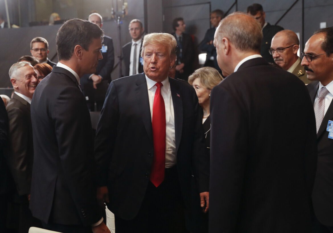 ΚαραμπιΝΑΤΟ πρόβλημα η Ισπανία στη Σύνοδο: Η «επέλαση» Τραμπ και τα «καλά παιδιά» του 5%