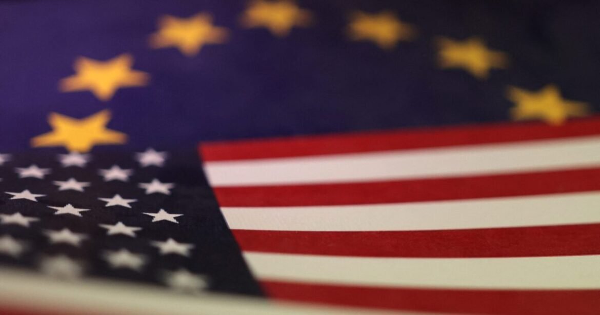 Η ΕΕ ετοιμάζεται να προβεί σε αντίποινα εάν οι ΗΠΑ επιβάλουν βασικούς δασμούς