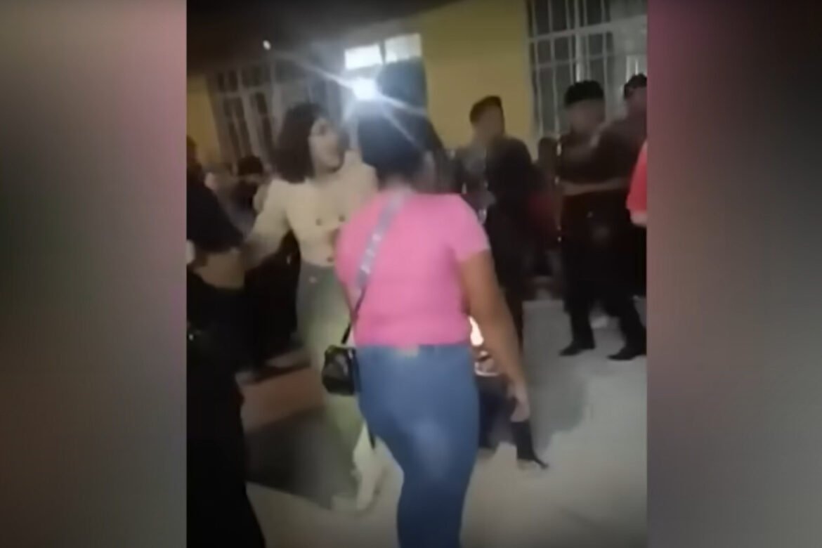 Μακελειό στο Μεξικό: Γάζωσαν κόσμο μέσα σε σπίτι την ώρα γιορτής – Τουλάχιστον 11 νεκροί (Βίντεο)