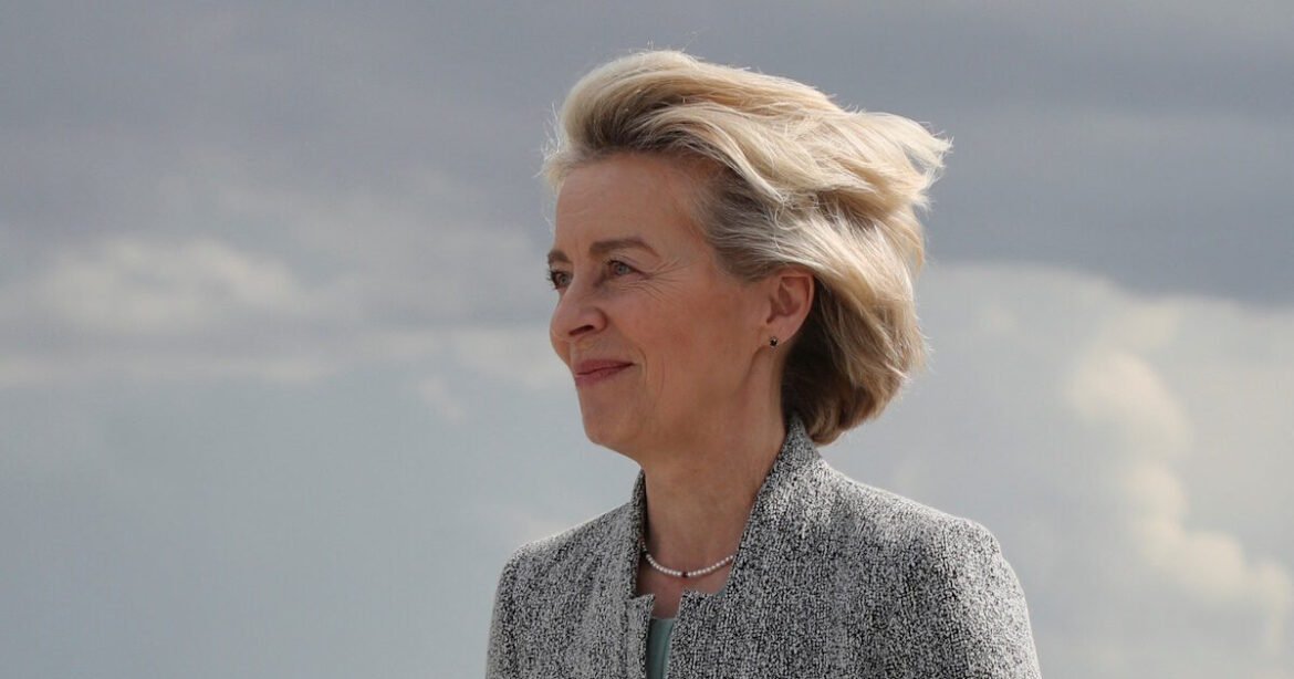 Σύνοδος κορυφής της ΕΕ: Δίνει ευελιξία στη ψηφιακή νομοθεσία για τις αμερικανικές ψηφιακές πλατφόρμες, για να πάρει χαμηλότερους δασμούς