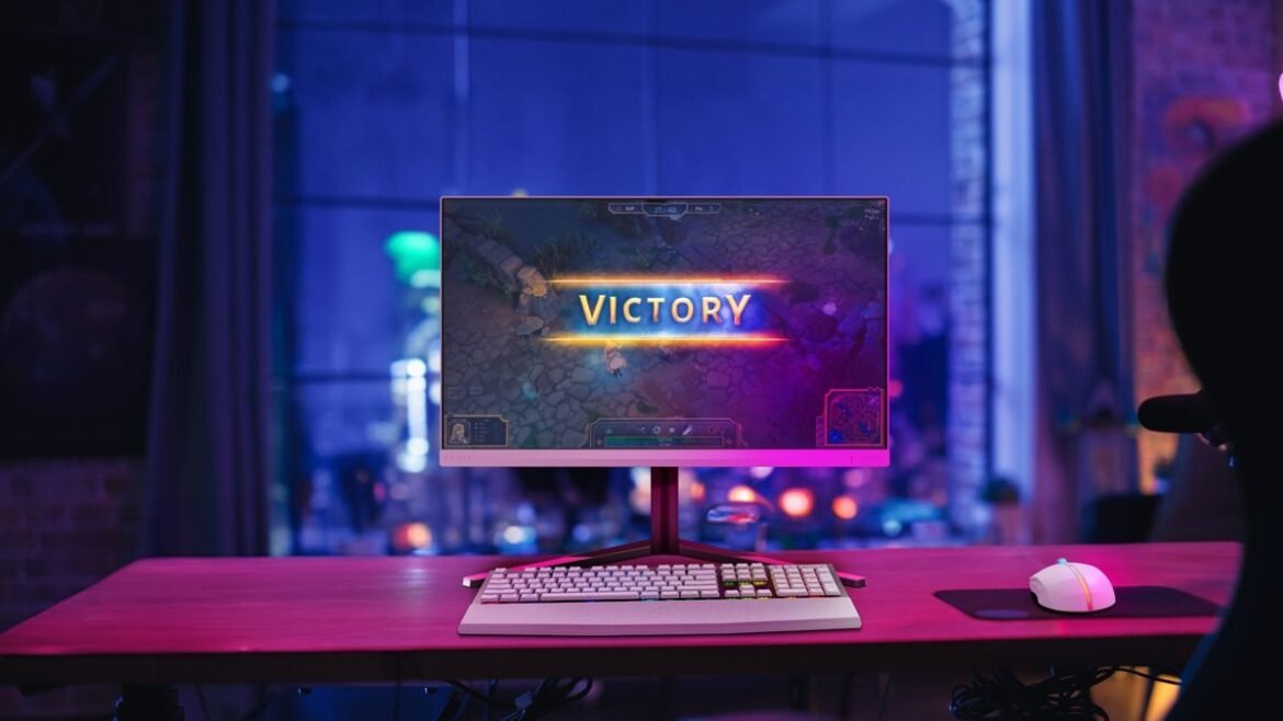 Η Philips επεκτείνει τη σειρά gaming οθονών Evnia 3000 με την 27M2N3501PA