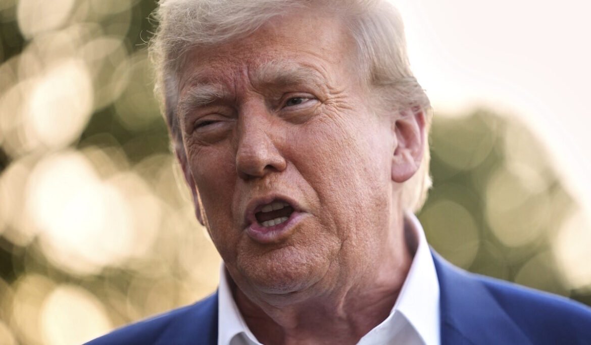 Ο Τραμπ απειλεί να βομβαρδίσει ξανά το Ιράν εάν συνεχίσει το πυρηνικό του πρόγραμμα