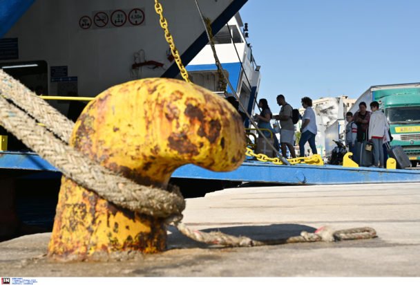 Νέες τροποποιήσεις στα ακτοπλοϊκά δρομολόγια από τα λιμάνια της Αττικής λόγω ισχυρών ανέμων