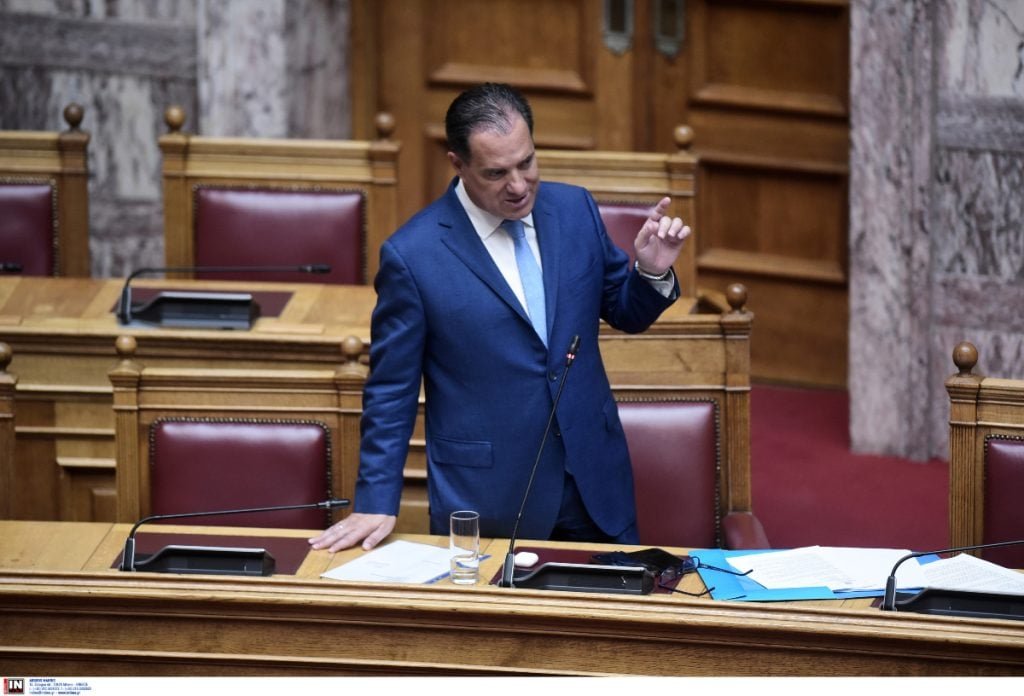 Θετικές αντιδράσεις στο νομοσχέδιο για την προστασία ανηλίκων από καπνό και αλκοόλ