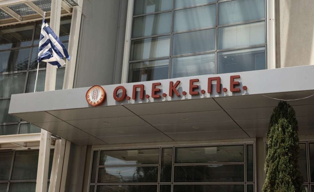 Από πότε γνώριζαν στο Μαξίμου για τον ΟΠΕΚΕΠΕ; Στα ύψη η αντιπαράθεση κυβέρνησης – ΠΑΣΟΚ