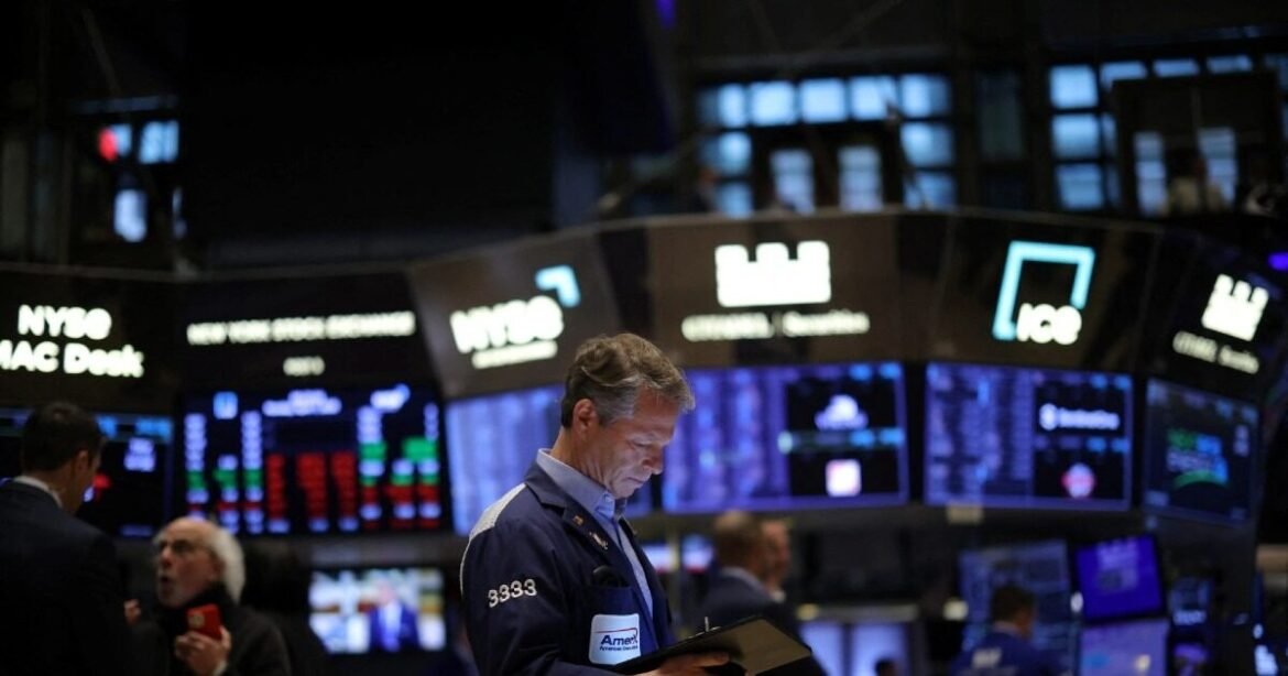 Wall Street: Στο πράσινο έκλεισαν οι αμερικανικοί δείκτες, σε νέο ρεκόρ ο S&P 500 μετά την έκθεση για τις θέσεις εργασίας Ιουνίου