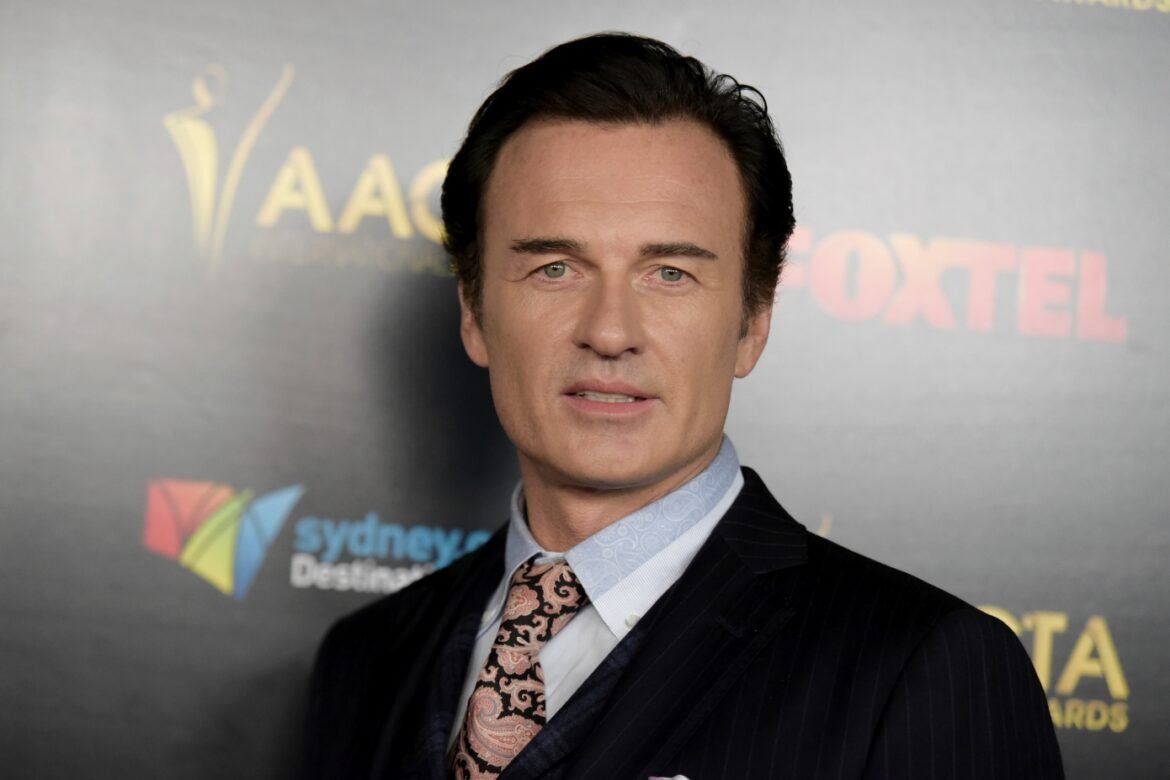 Πέθανε ο γνωστός ηθοποιός Τζούλιαν ΜακΜάχον του Nip/Tuck