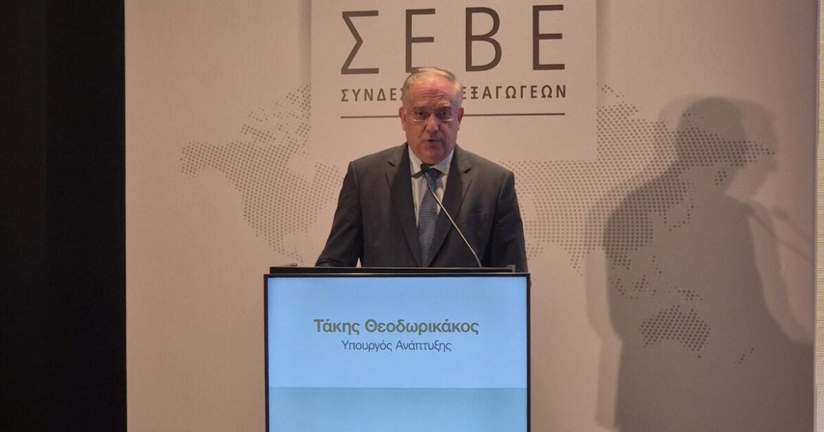 Θεοδωρικάκος: Υλοποιούμε με πράξεις το εθνικό σχέδιο για τον παραγωγικό μετασχηματισμό της οικονομίας μας
