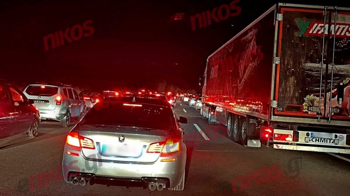 Βόρεια Ελλάδα: Μεγάλη ταλαιπωρία για τους οδηγούς στην Εθνική Οδό – Φωτό αναγνώστη