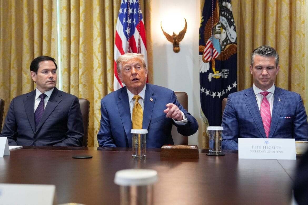 Ο Τραμπ σκέφτεται νέες κυρώσεις σε Ρωσία: «Ο Πούτιν μας λέει πολλές ανοησίες»