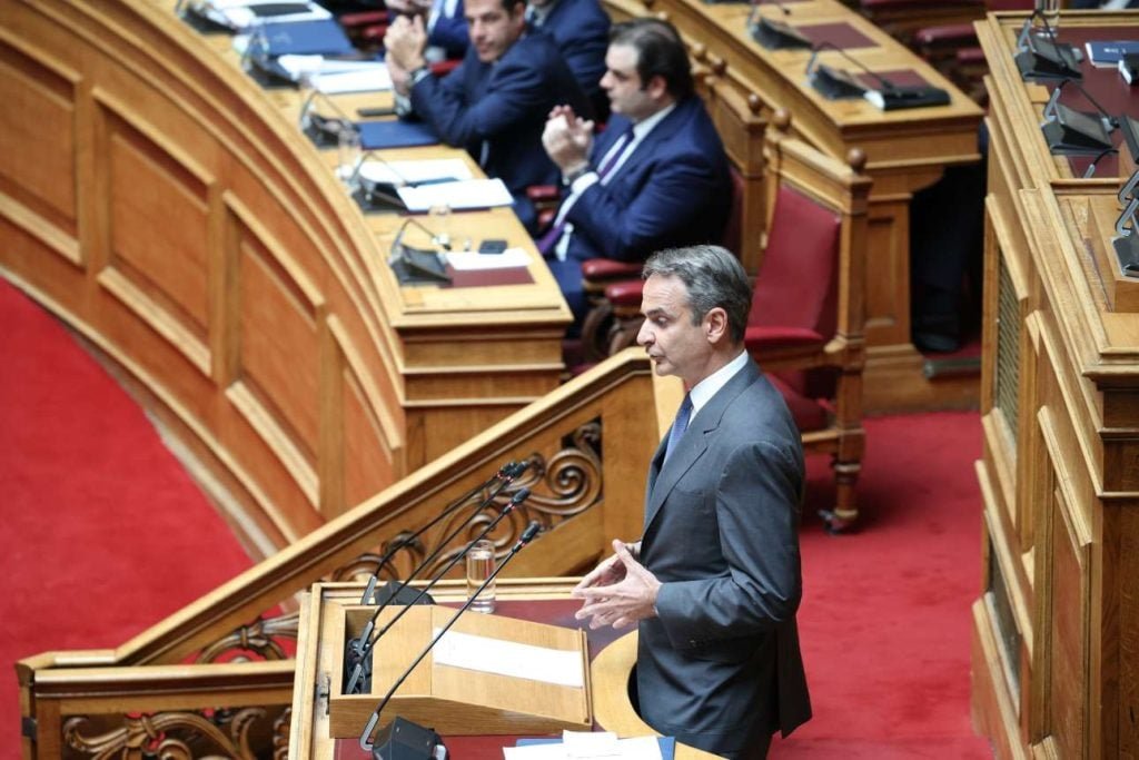 Μητσοτάκης: Αγωνιά να «ξεπλυθεί» από τον ολέθριο ρόλο του ο Τσίπρας – Το ΠΑΣΟΚ υιοθετεί τακτικές «Χρυσής Αυγής«