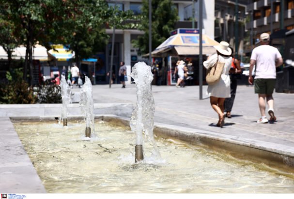 Καιρός: Ανάσα δροσιάς με πτώση της θερμοκρασίας σήμερα – Επιμένουν οι ισχυροί άνεμοι