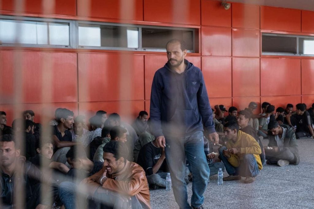 Πλήρης κάλυψη από Κομισιόν για την αναστολή χορήγησης ασύλου