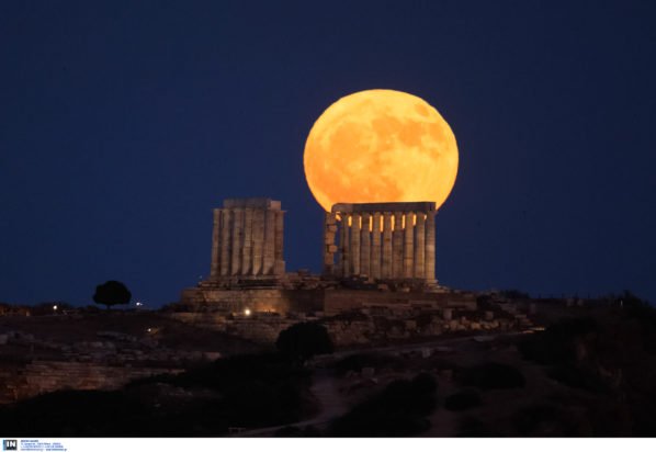Πανσέληνος Ιουλίου: Εντυπωσιακές φωτογραφίες από το «Φεγγάρι του Ελαφιού»