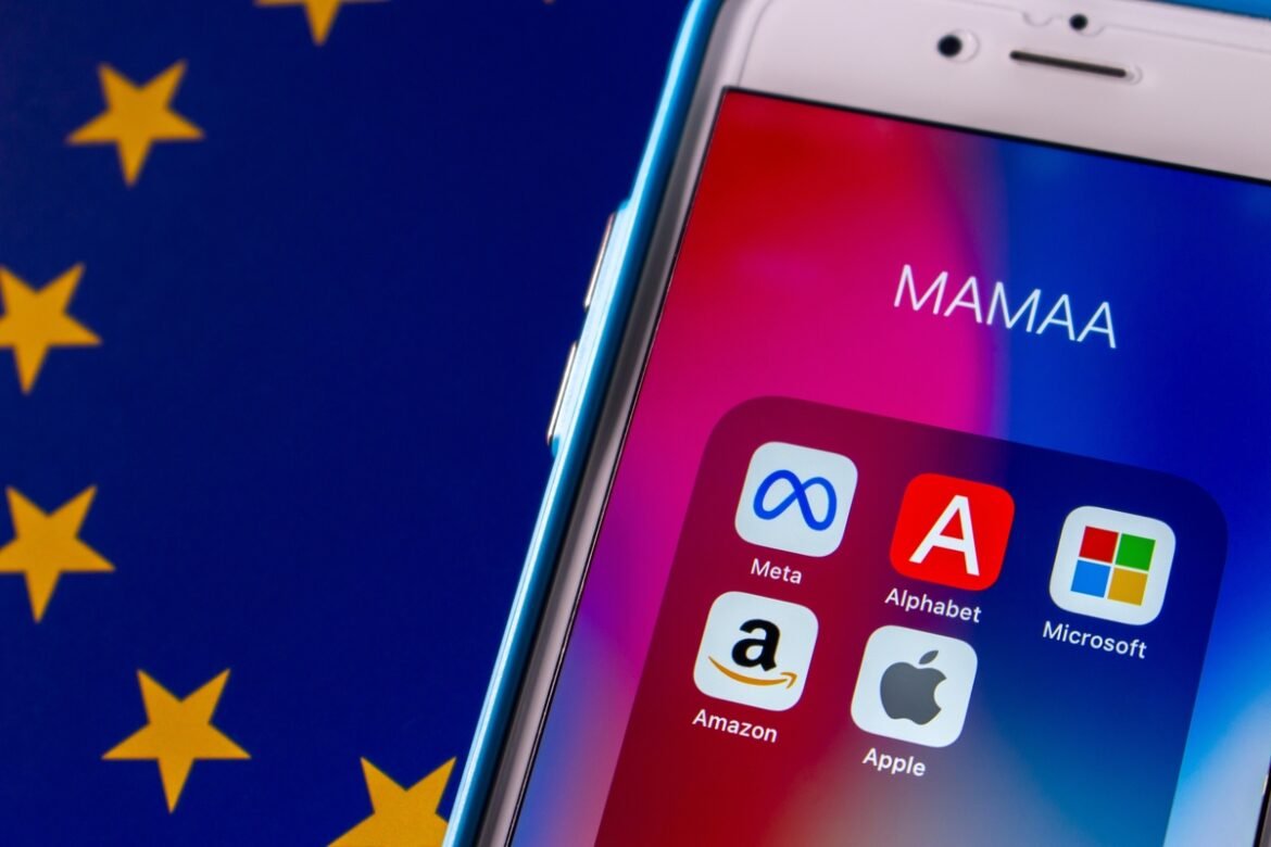 Ο Τραμπ κέρδισε το μπρα ντε φερ με την ΕΕ: Πίσω ολοταχώς για τον φόρο στις Big Tech