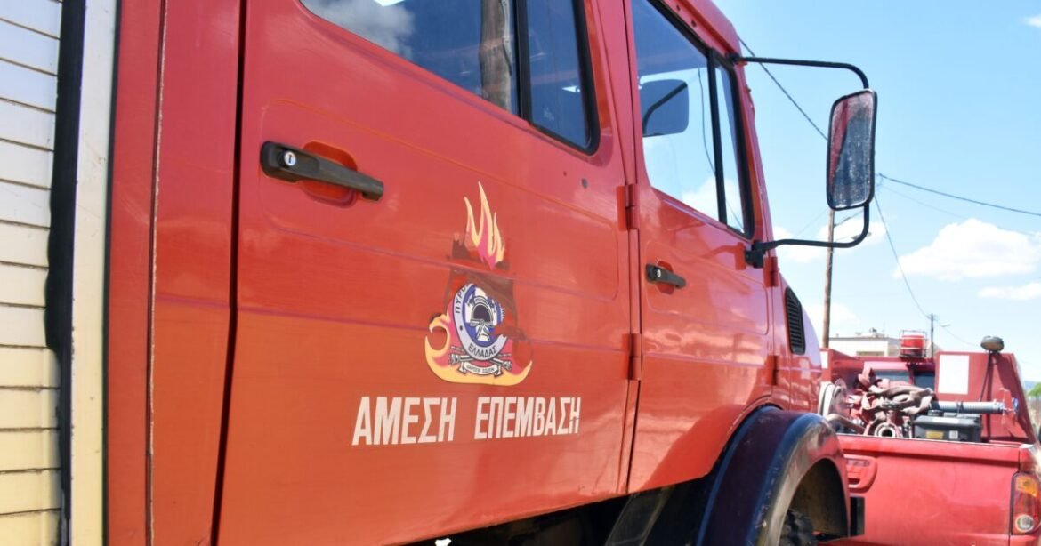 Πατήσια: Φωτιά σε σπίτι – Διακοπή της κυκλοφορίας στο σημείο