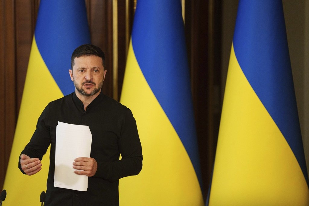 Η Ουκρανία έχει τελειώσει, ο Ζελένσκι παρατείνει τον πόλεμο για να μένει στην εξουσία
