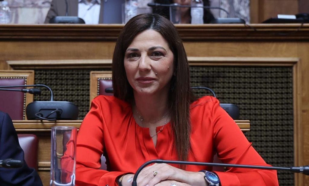 Ζαχαράκη: 1.200 νέες θέσεις ψυχολόγων και κοινωνικών λειτουργών στα σχολεία