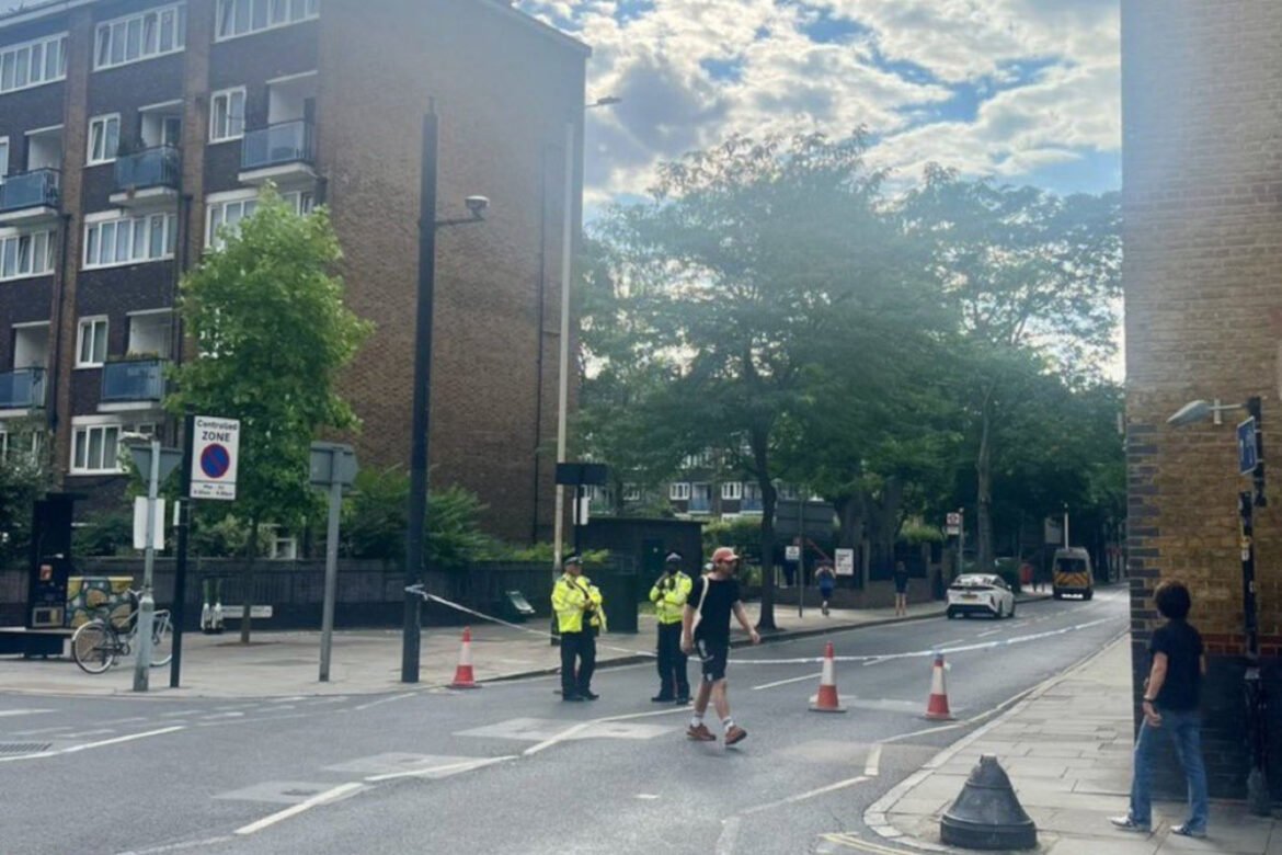 Πανικός στο κέντρο του Λονδίνου: Δύο νεκροί από «τυφλή» επίθεση με μαχαίρι