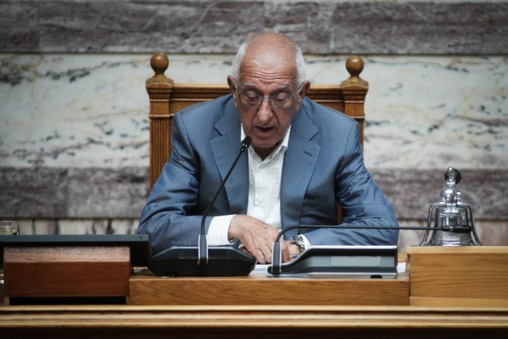 Κακλαμάνης σε Ζωή: Αν δεν σας αρέσω, πρόταση μομφής