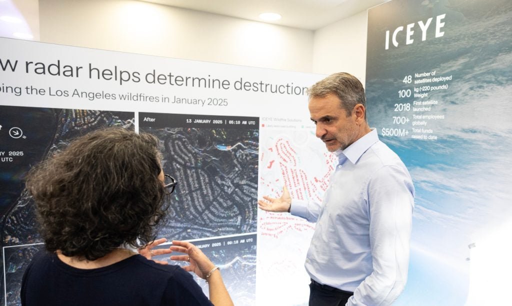 Μητσοτάκης: Η Ελλάδα αποκτά 13 δικούς της μικροδορυφόρους