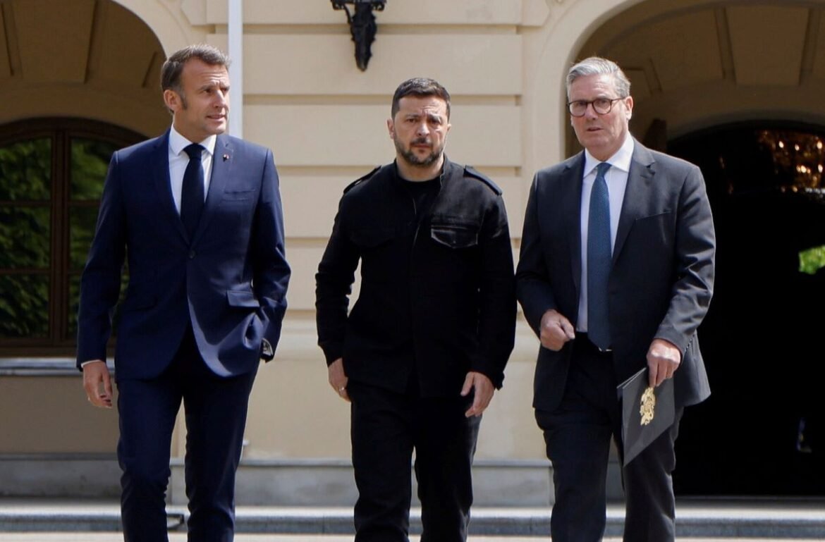 Οι Ευρωπαίοι τρέμουν μια συμφωνία Τραμπ – Πούτιν και κρύβονται πίσω από τον Ζελένσκι