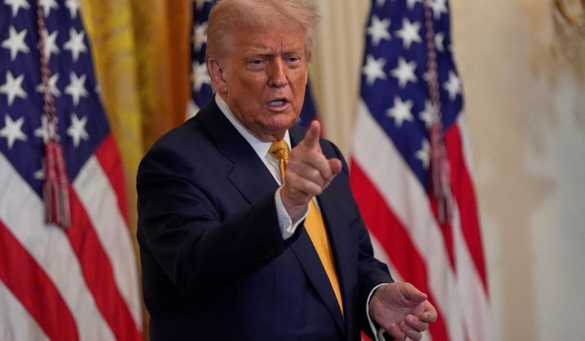 Τραμπ: «Πολύ σοβαρές συνέπειες» για τον Πούτιν αν δεν υπάρξει κατάπαυση πυρός στην Ουκρανία