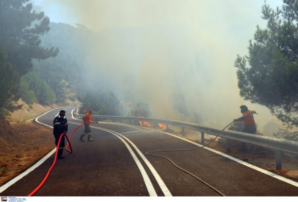 Φωτιές: Σε εξέλιξη οι εργασίες του ΔΕΔΔΗΕ για την αποκατάσταση της ηλεκτροδότησης στη Χίο – Για 4η ημέρα