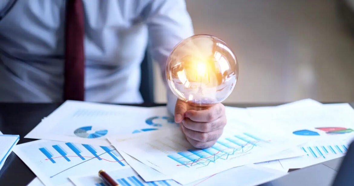 Αυξήθηκε το πρόστιμο για τη ρευματοκλοπή – Από 49,4 λεπτά την κάθε κιλοβατώρα θα πληρώσουν όσοι παρανομούν