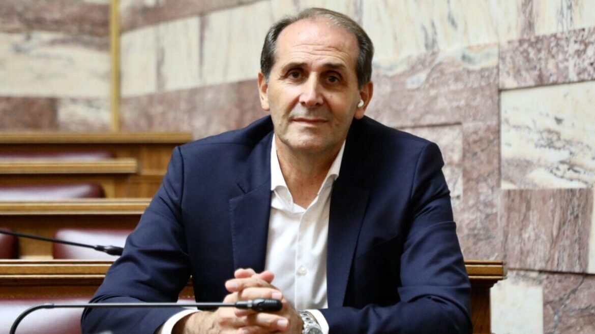 Απόστολος Βεσυρόπουλος: Σήμερα η κηδεία στην Αλεξάνδρεια Ημαθίας – Η επιθυμία της οικογένειας