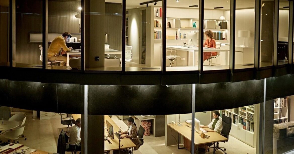 Στο 8,6% η ανεργία το Β΄ τρίμηνο 2025 σύμφωνα με την ΕΛΣΤΑΤ