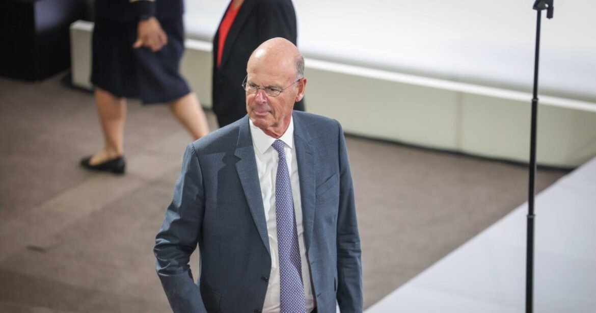 Κίνδυνο προσφυγής της Γαλλίας στο ΔΝΤ βλέπει ο Υπουργός Οικονομικών, Ερίκ Λομπάρ