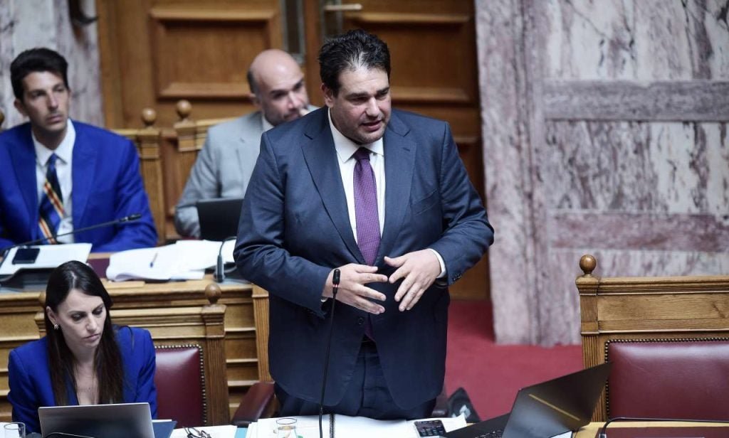 Λιβάνιος: Η αξιολόγηση των δημοσίων υπαλλήλων θα γίνει – μην προσβάλλετε τους νομικούς του ΝΣΚ