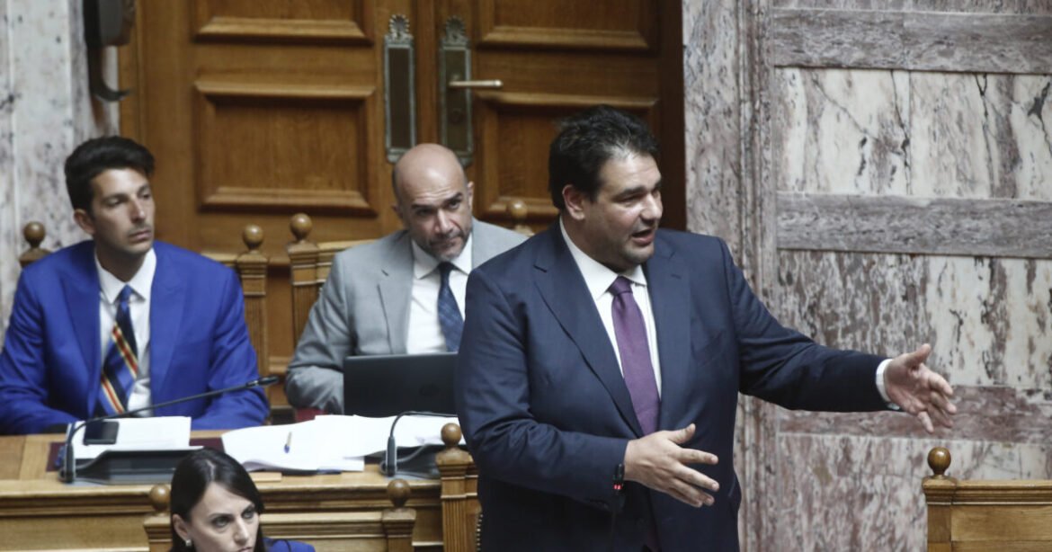 Υπερψηφίστηκε το νομοσχέδιο του Υπουργείου Εσωτερικών για την αναμόρφωση του πειθαρχικού δικαίου στο Δημόσιο