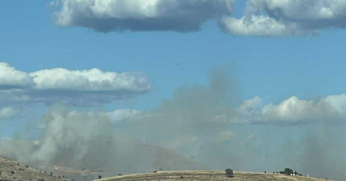 Φωτιά στην Κοζάνη στη Νέα Νικόπολη: Επιχειρούν οι δυνάμεις της Πυροσβεστικής