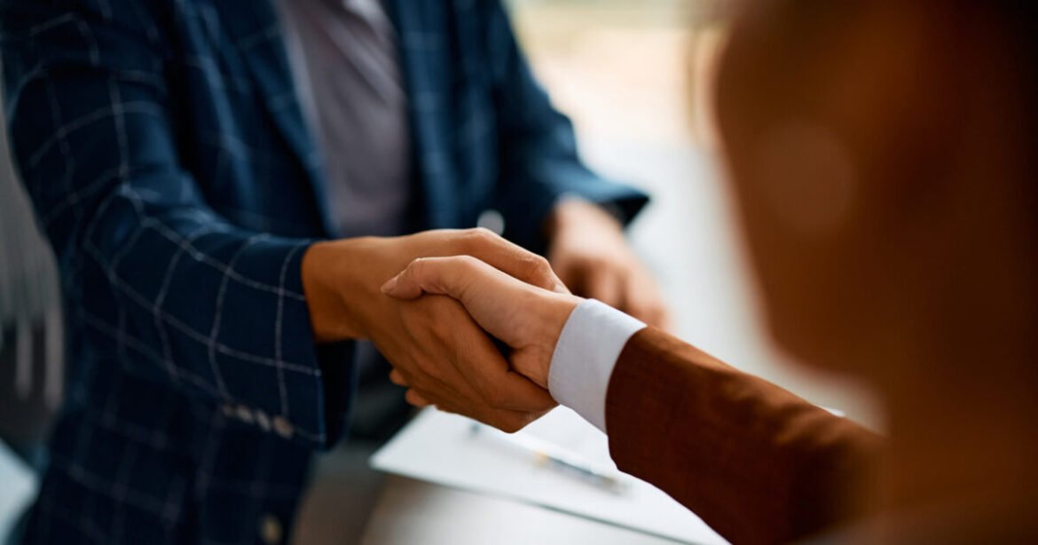 Ρεκόρ δεκαετιών για την ελληνική αγορά εργασίας