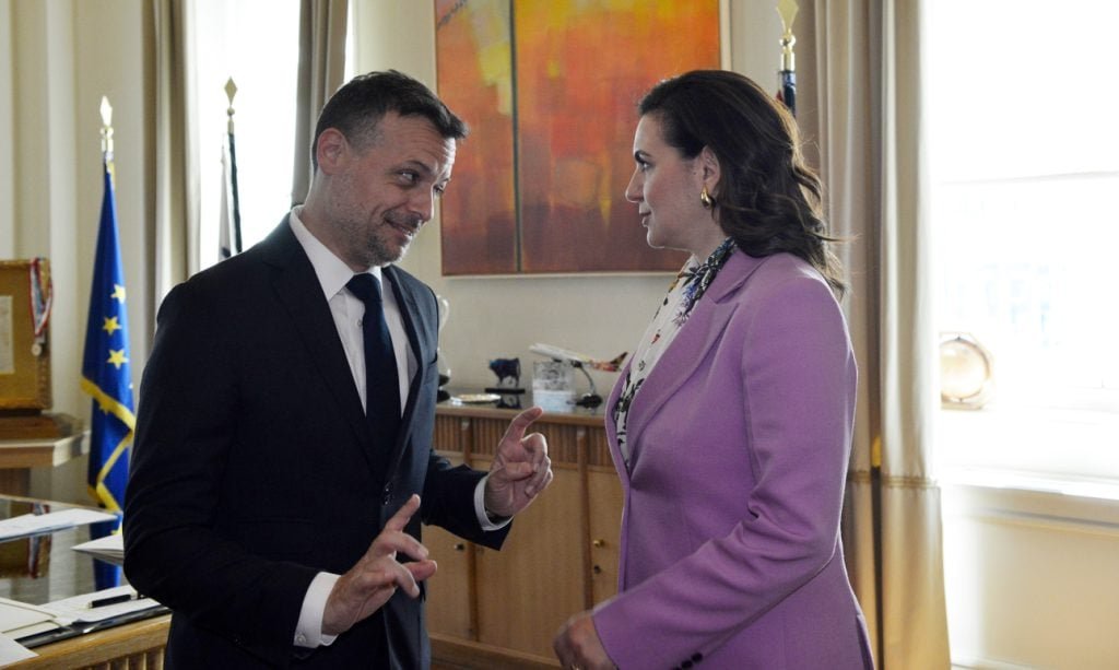 Σύγκρουση Κεφαλογιάννη – Δούκα για τα γκράφιτι κατά του Ισραήλ