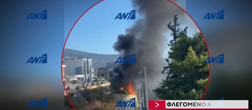 Κηφισίας: Η στιγμή που το αυτοκίνητο τυλίγεται στις φλόγες – Βίντεο ντοκουμέντο