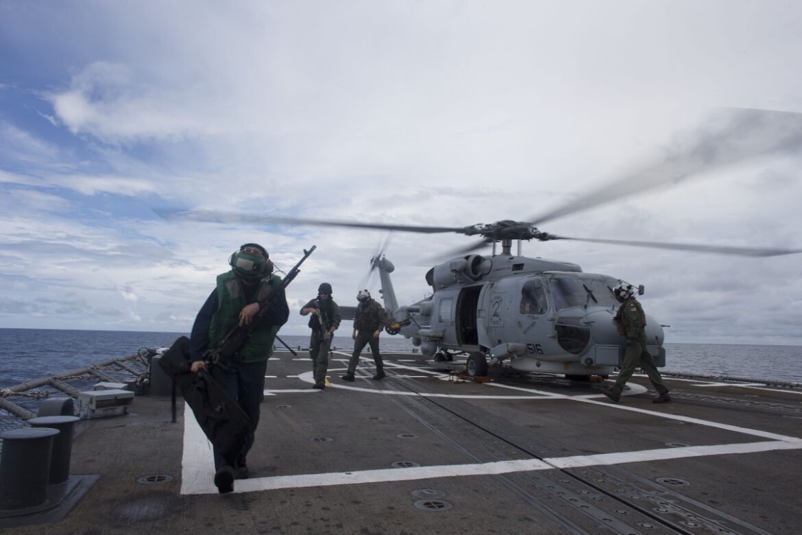 Τραμπ: Ο στρατός των ΗΠΑ κατέστρεψε σκάφος με ναρκωτικά από τη Βενεζουέλα