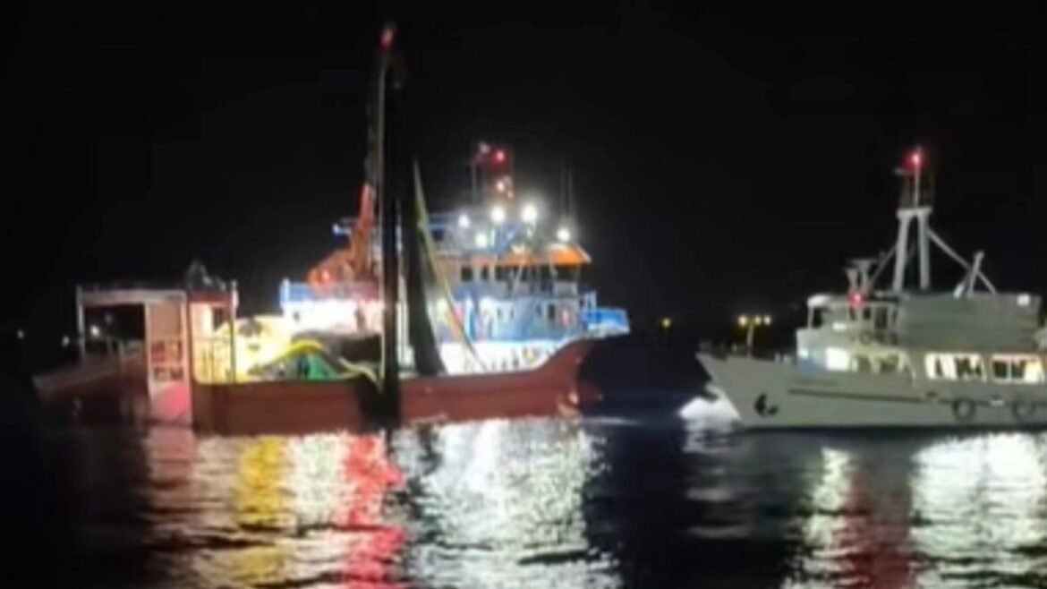 Θερμό επεισόδιο ελληνικών και τουρκικών αλιευτικών ανοιχτά της Σαμοθράκης – «Πυροβολούσαν στον αέρα οι