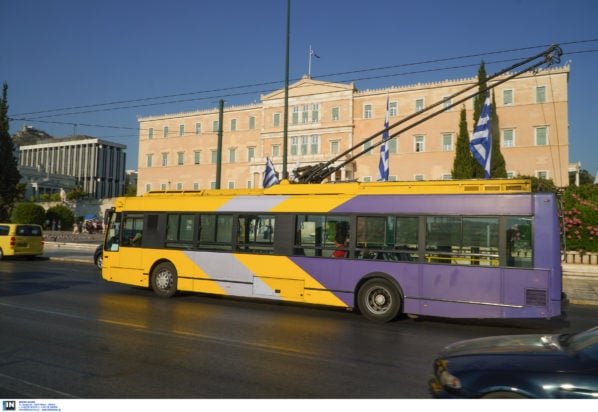 Τέλος εποχής για τα τρόλεϊ: Άρχισε το «ξήλωμα» του δικτύου – Οι αντιδράσεις των εργαζομένων και η δέσμευση