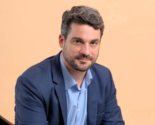 Κρήτη: Τι απαντά ο Δήμαρχος Χανίων μετά τα δημοσιεύματα που τον εμφανίζουν να επικοινωνεί με άτομα της