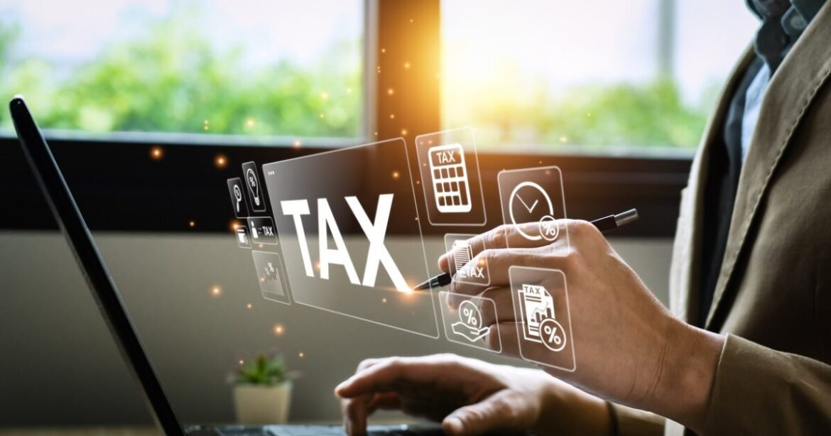 ΔΕΘ 2025: Στο επίκεντρο των μειώσεων φόρων οι οικογένειες μισθωτών με παιδιά