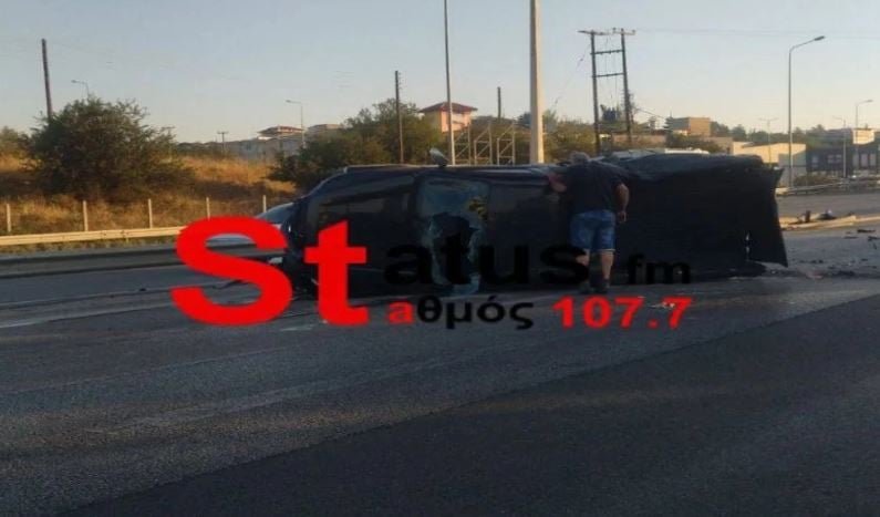 Θεσσαλονίκη: Ένας νεκρός και ένας τραυματίας από τη σφοδρή σύγκρουση των δύο οχημάτων στο Δερβένι – Πώς συνέβη το τροχαίο δυστύχημα