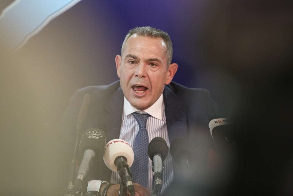 Eκνευρισμένος από τα ηχητικά ο Καμμένος: Σταματήστε γιατί θα κατέβω πάλι στην πολιτική!