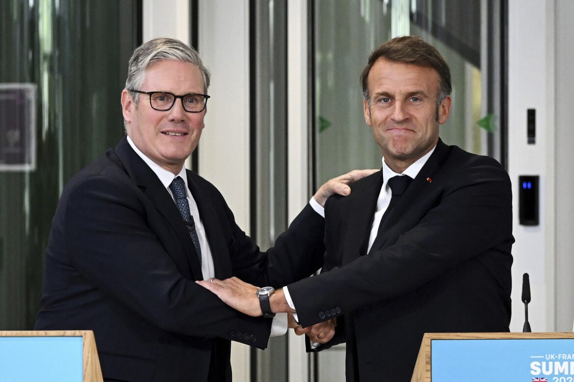 Πολιτική κρίση σε Βρετανία και Γαλλία: Τρίζει η καρέκλα για Μακρόν, Μπαϊρού και Στάρμερ