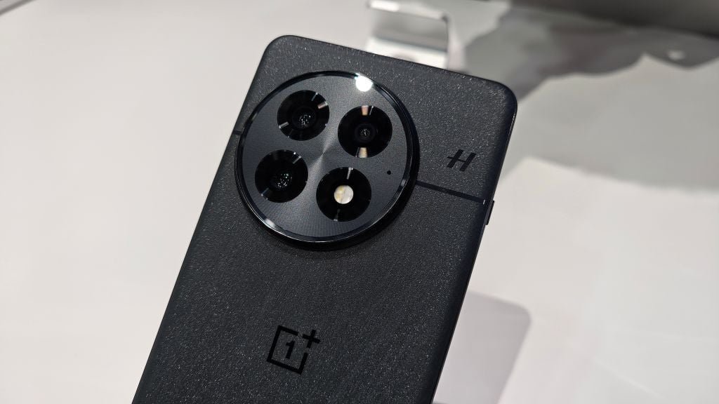 Χωρίζουν οι δρόμοι της OnePlus και της Hasselblad