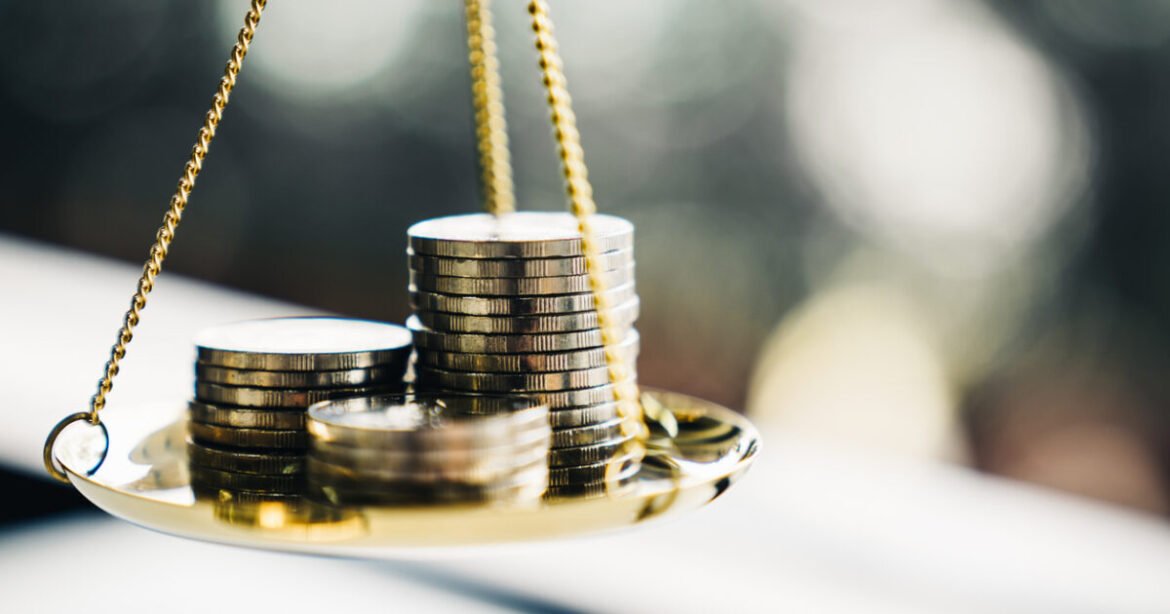 Το (δύσκολο) «μετά» της ΔΕΘ ^ τα γραφικά που ξεχώρισαν ^ αντέχει ακόμη η ανάπτυξη ^ εκτός ρεύματος το κόκκινο ^ η εξίσωση της κοινωνικής κατοικ