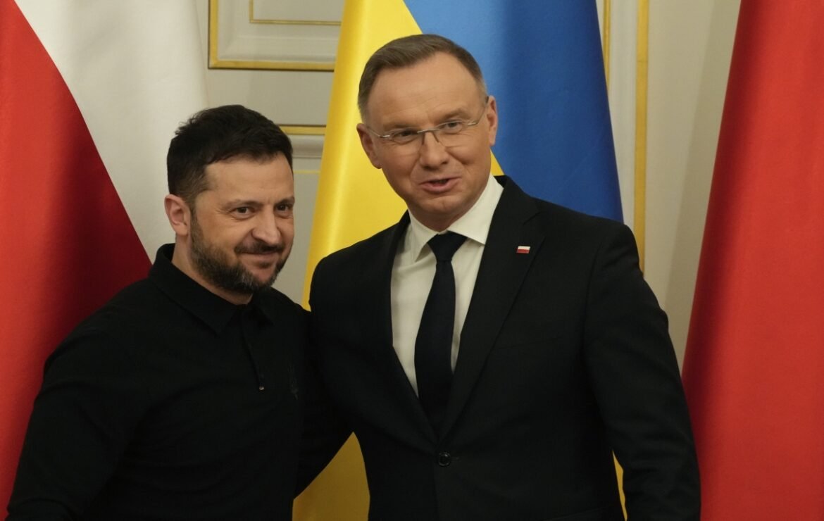 Αποκαλύψεις από τον πρώην Πρόεδρο της Πολωνίας: Ο Ζελένσκι μου είχε ζητήσει να στήσουμε προβοκάτσια κατά της Ρωσίας